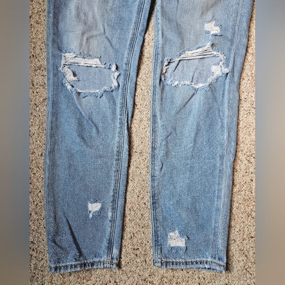 American Eagle - Ripped Mom Jeans - Picture 3 of 3